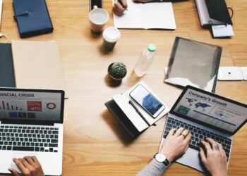 Stablecoins Drive Digital Banking Shift